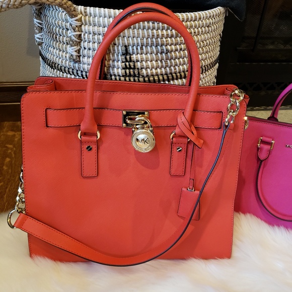 Michael Kors Handbags - *Black Friday sale *🎄 Michael Kors Large Tote